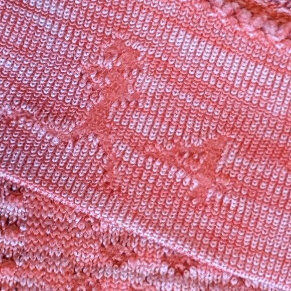 Lululemon Swiftly Tech Pink Short Sleeve Tee - Size 4 - Picture 4 of 7